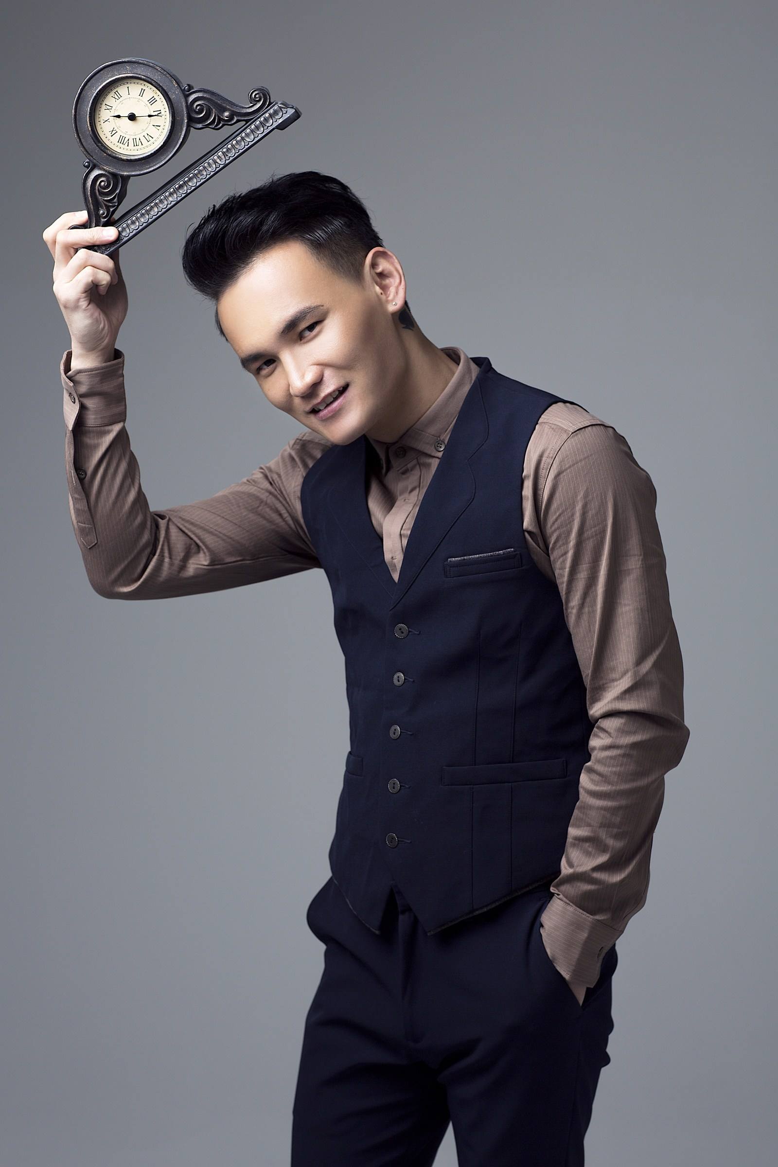 李维档期咨询,出席活动及广告代言业务洽谈