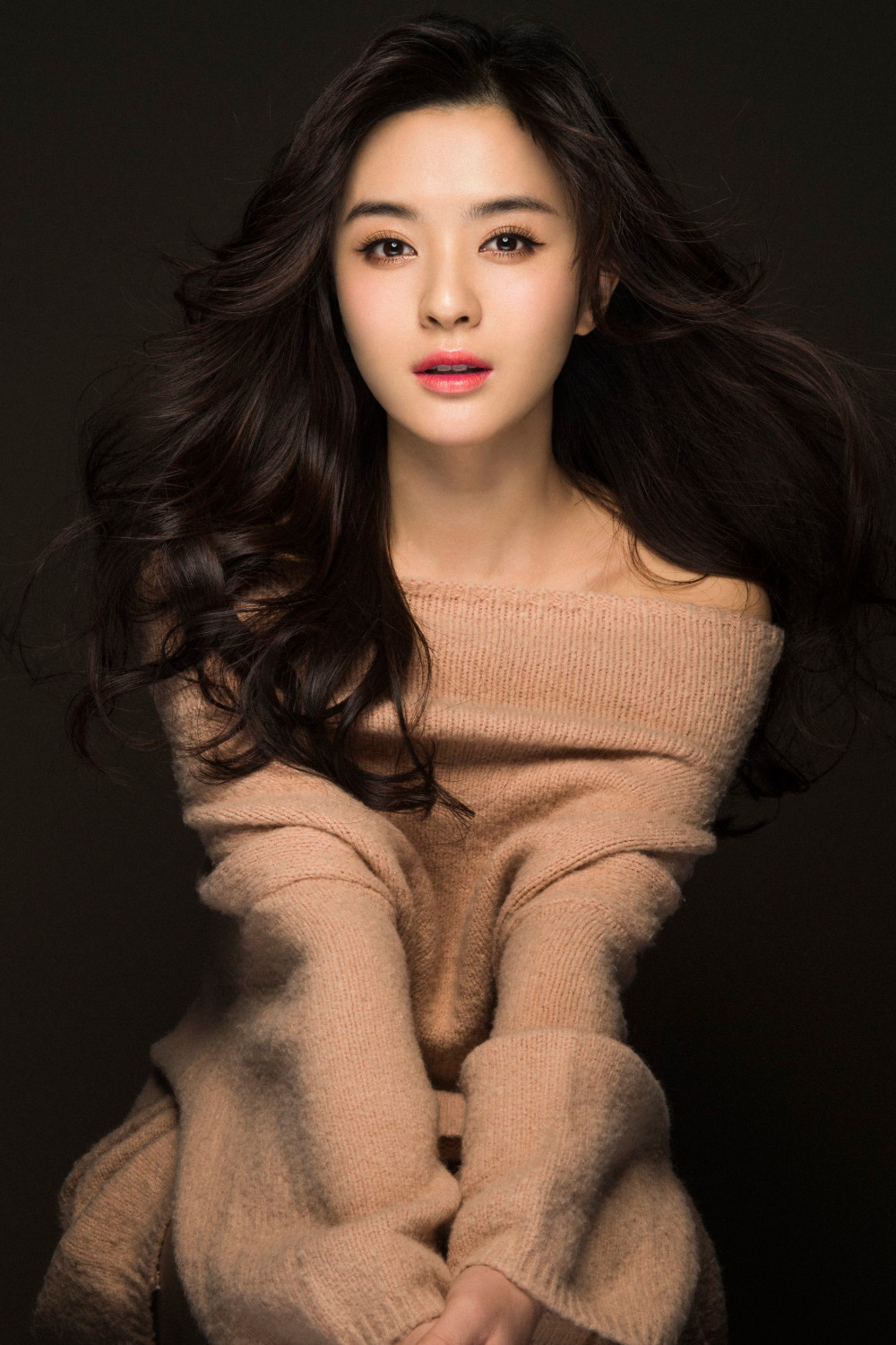 范琳琳档期咨询,出席活动及广告代言业务洽谈