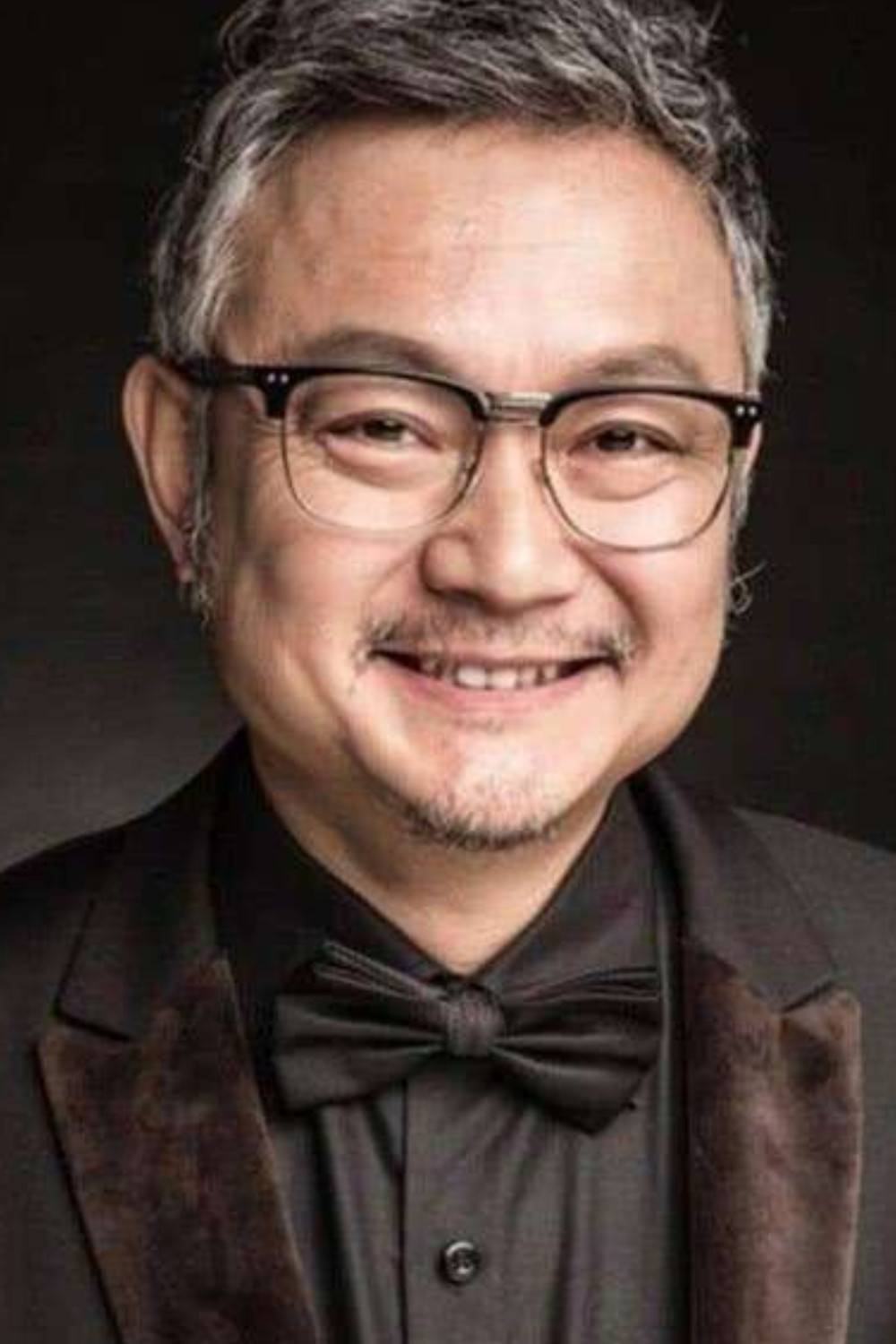 欧阳奋强档期咨询,出席活动及广告代言业务洽谈