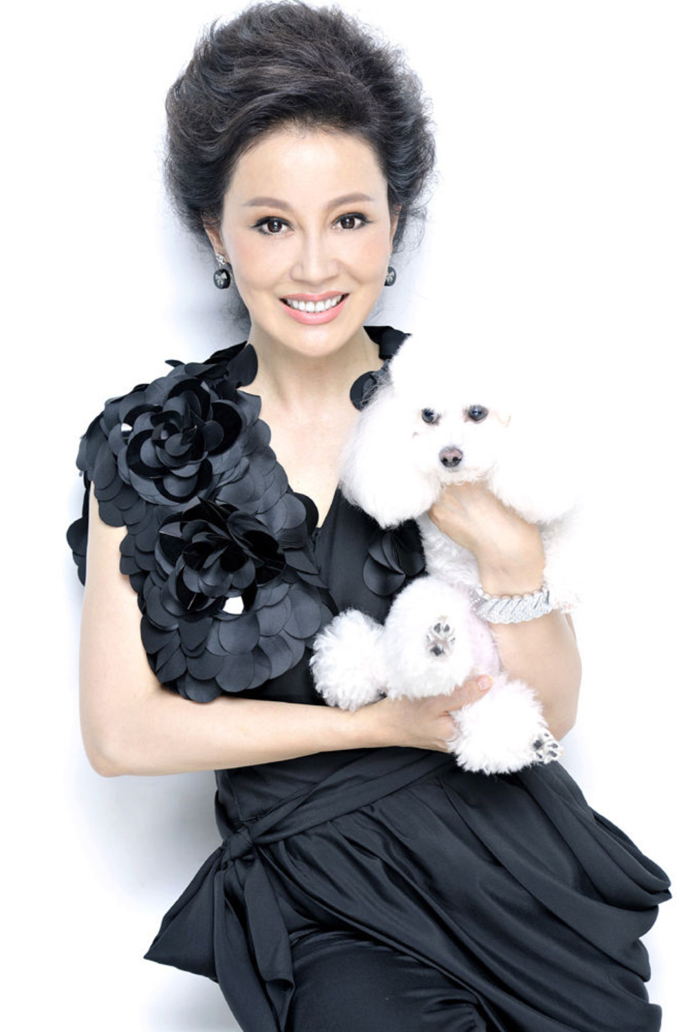 邬倩倩内地明星影视演员温馨提示:报价均为税后参考价,以实际沟通为准