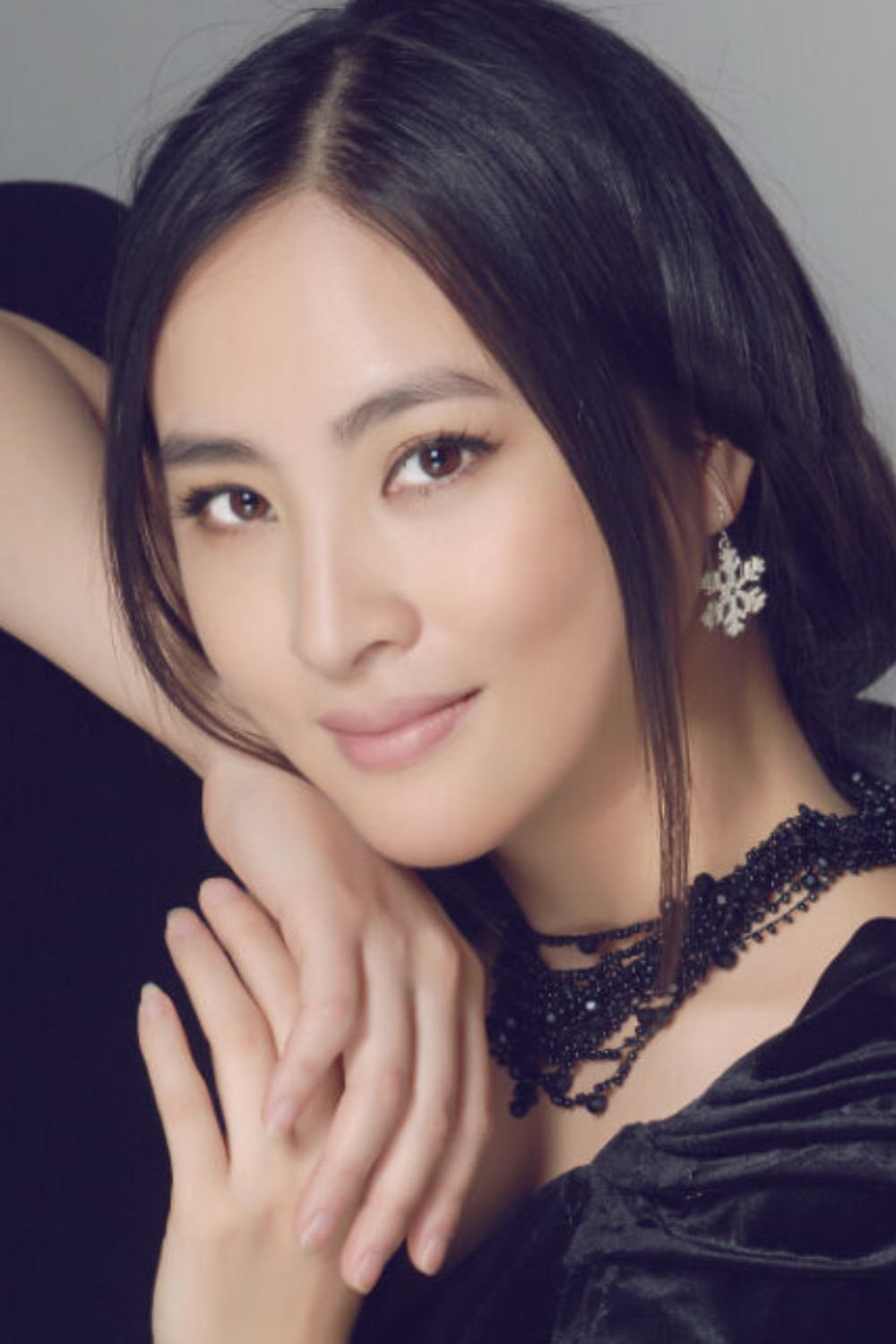 郑佳欣档期咨询,出席活动及广告代言业务洽谈