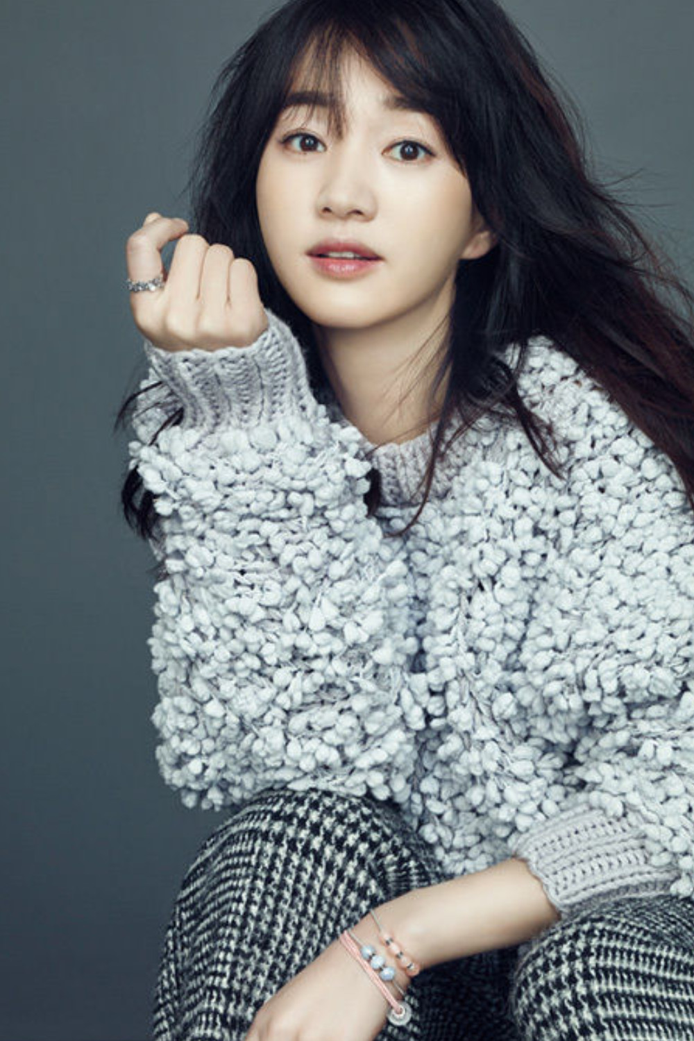 秀爱档期咨询,出席活动及广告代言业务洽谈