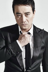 罗钢