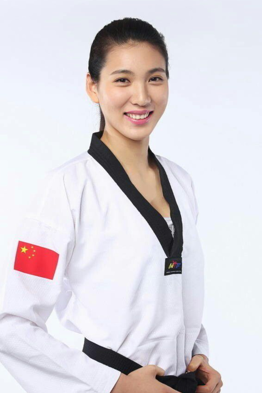 郑姝音档期咨询,出席活动及广告代言业务洽谈