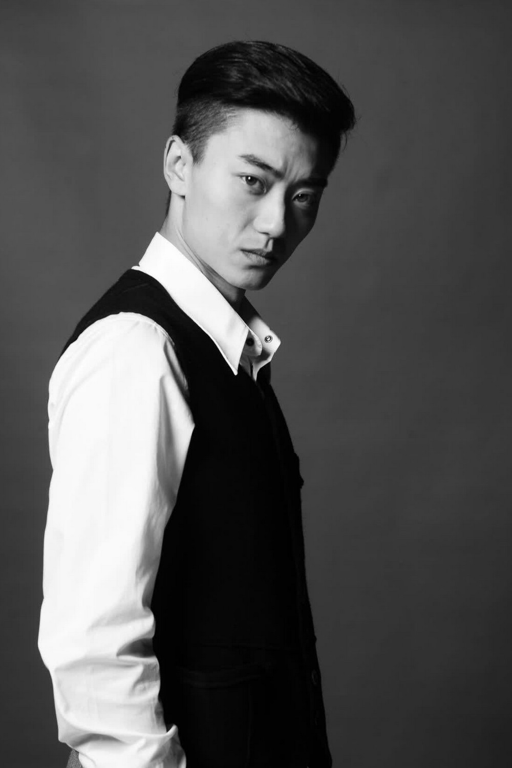 陈月末档期咨询,出席活动及广告代言业务洽谈