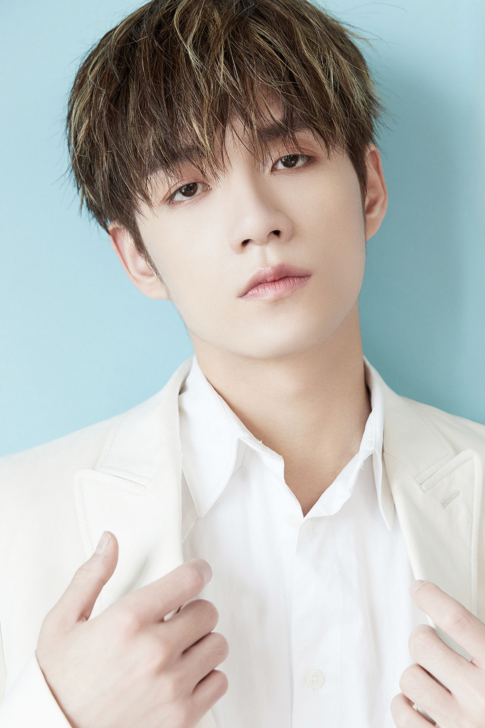 张颜齐档期咨询,出席活动及广告代言业务洽谈