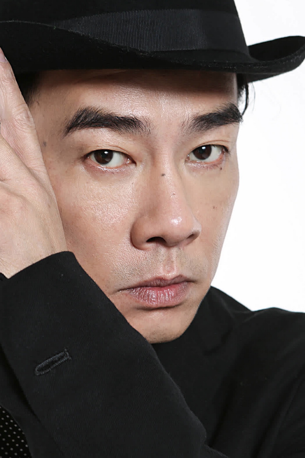 陈小春档期咨询,出席活动及广告代言业务洽谈