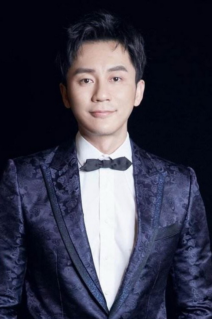 李晨