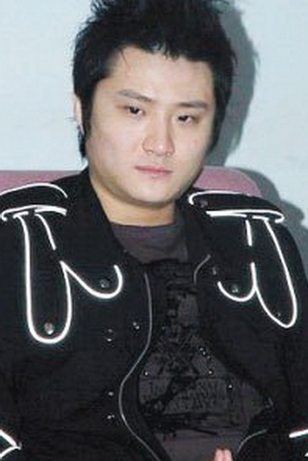 石醒宇