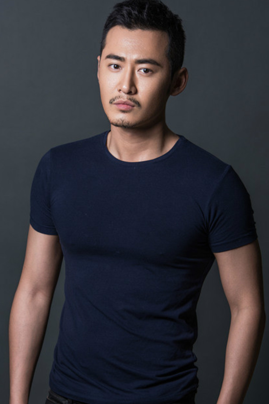 魏巍档期咨询,出席活动及广告代言业务洽谈