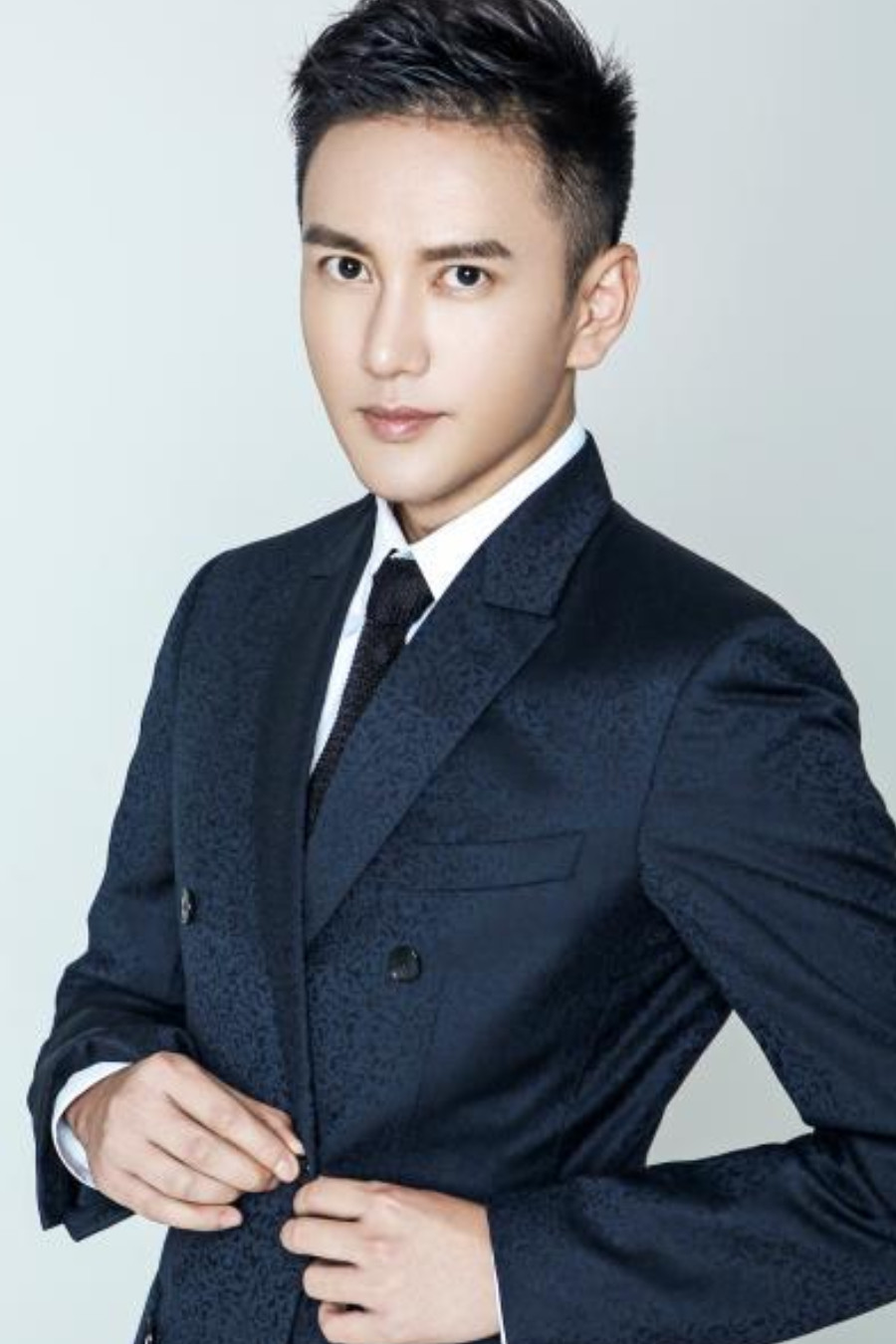 王仁君档期咨询,出席活动及广告代言业务洽谈