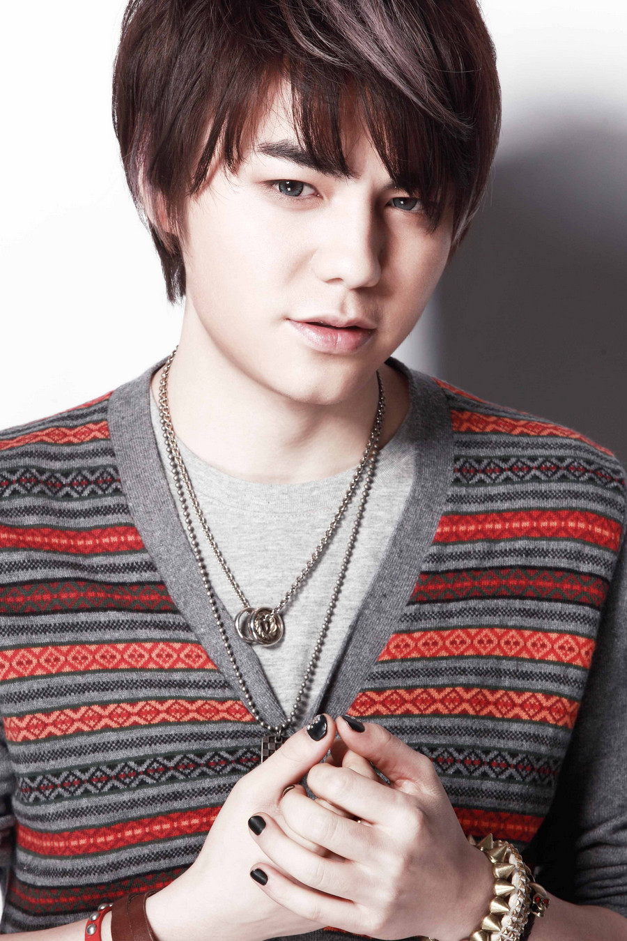 李巍档期咨询,出席活动及广告代言业务洽谈