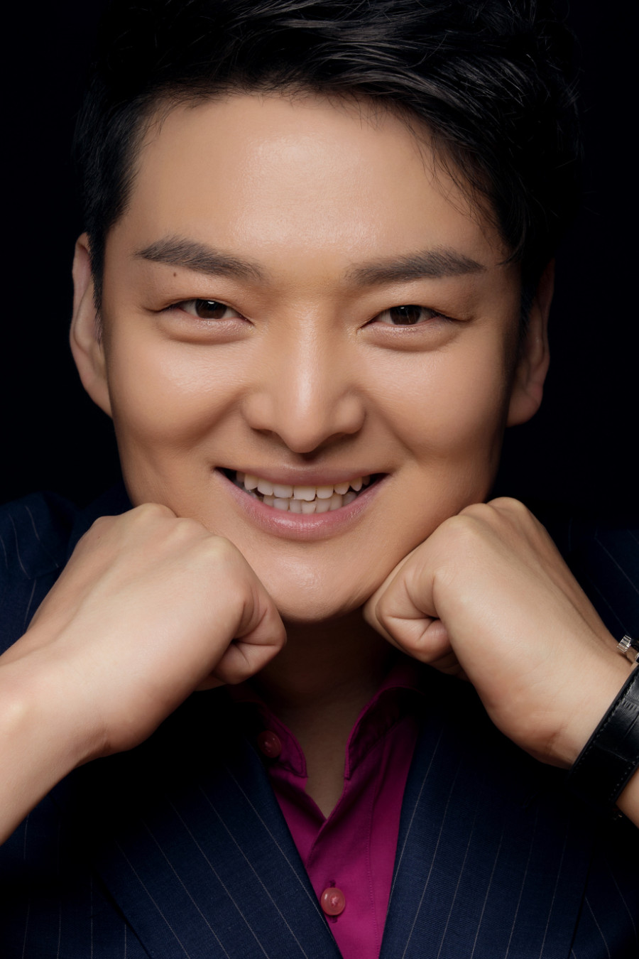 王凯档期咨询,出席活动及广告代言业务洽谈