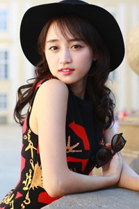 "黄婷婷