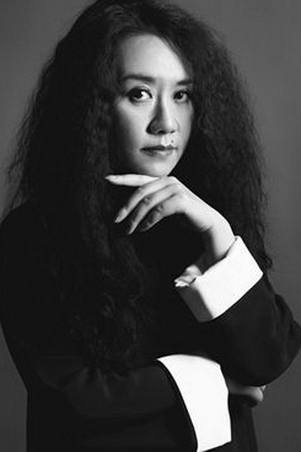 王潮歌档期咨询,出席活动及广告代言业务洽谈