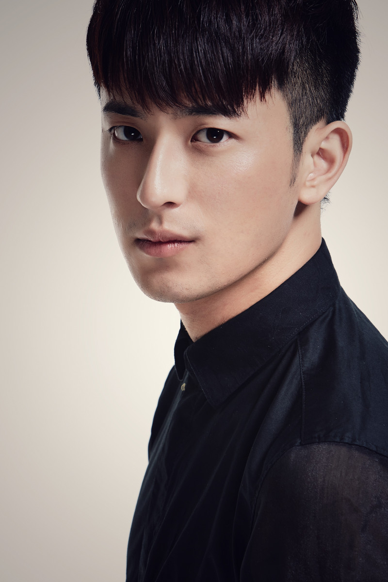 陆岩档期咨询,出席活动及广告代言业务洽谈