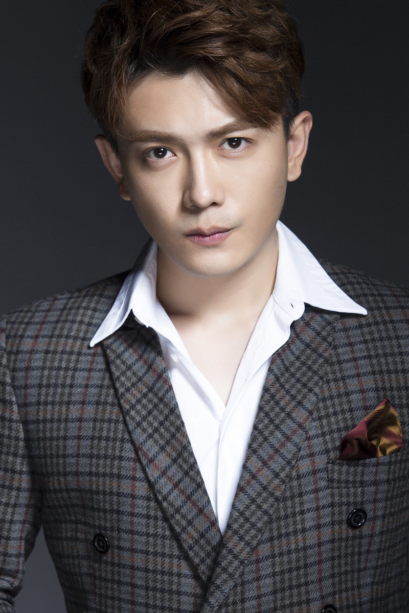 李亭哲档期咨询,出席活动及广告代言业务洽谈