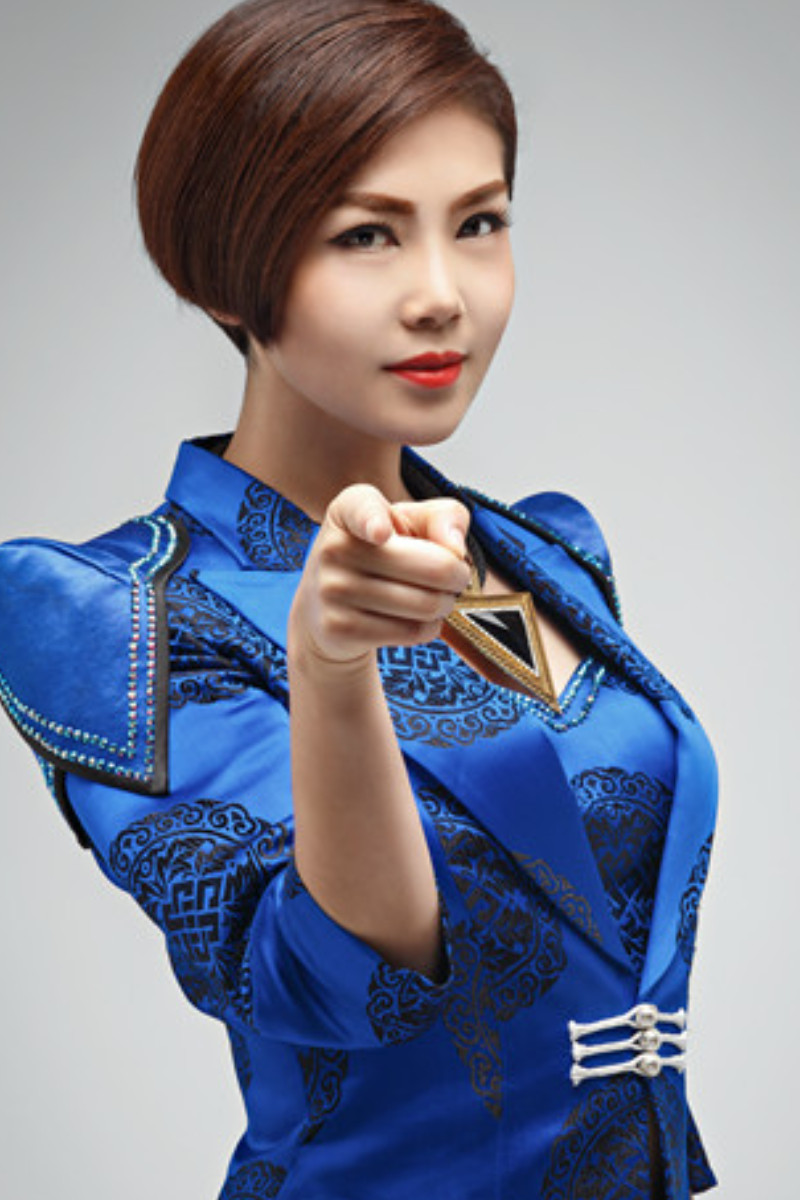 苏勒亚其其格档期咨询,出席活动及广告代言业务洽谈