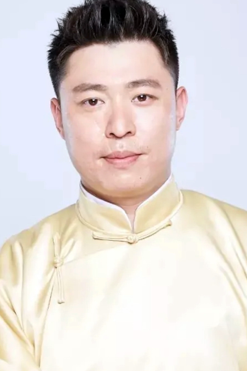 李鹤东