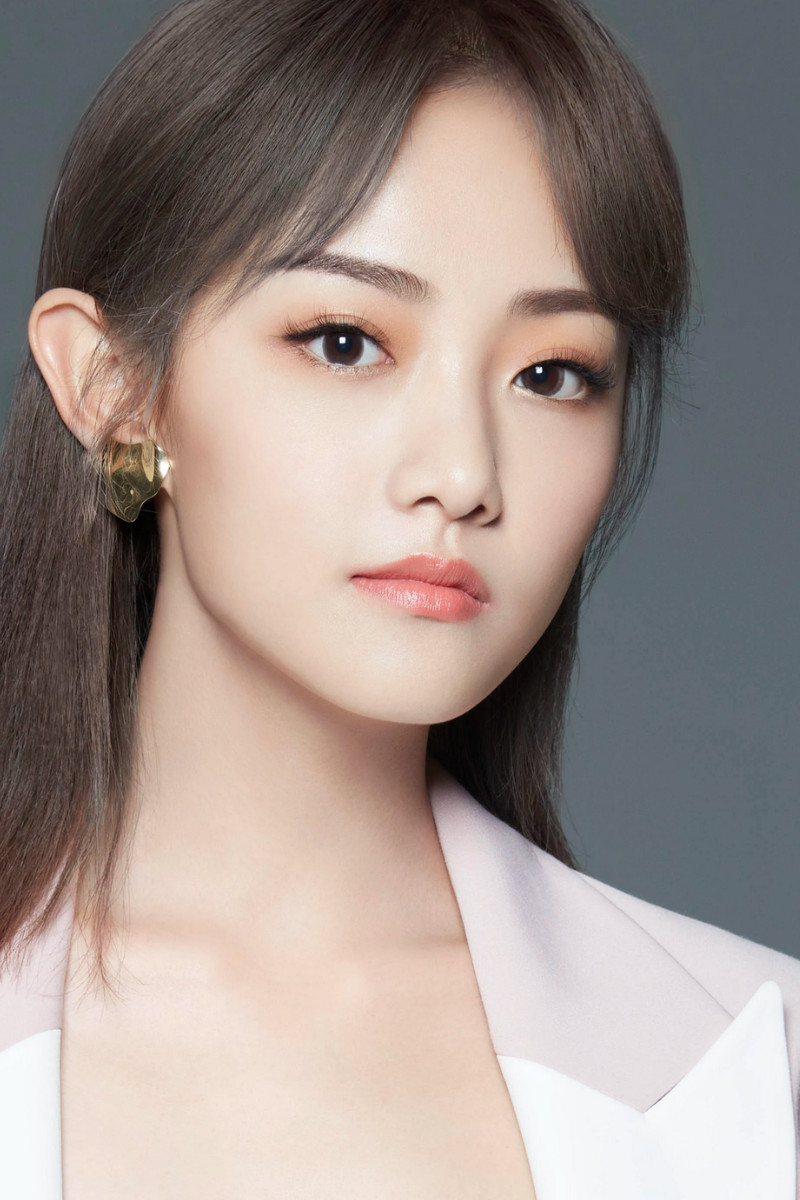 吴佳怡档期咨询,出席活动及广告代言业务洽谈